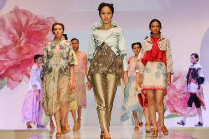 Makarizo T1 Techno Nature, Supports Hairdo Lasalle College Celebration 2015